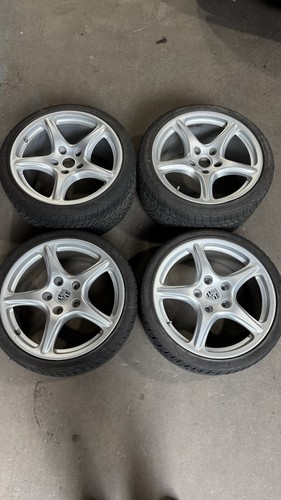 Genuine porsche 911 997 c4s - 911,