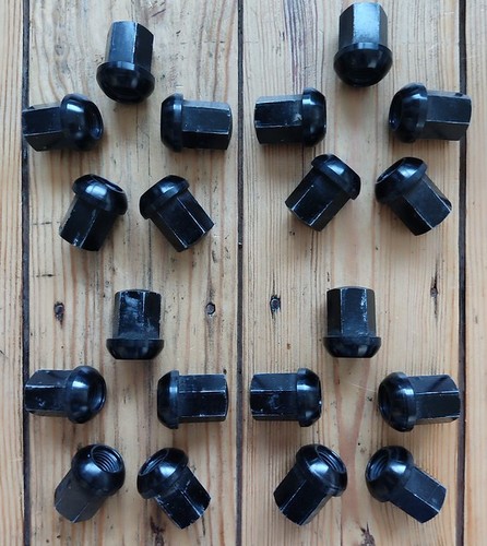 Set alloy wheel nuts - 20,